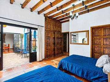 Tres Casas y Loft en el Centro de San Miguel de Allende en venta: Amueblado