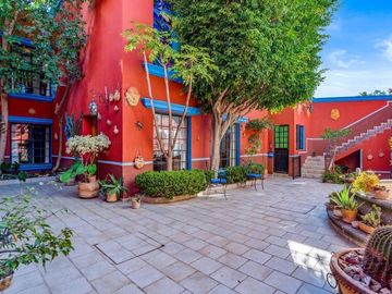 Tres Casas y Loft en el Centro de San Miguel de Allende en venta: Amueblado