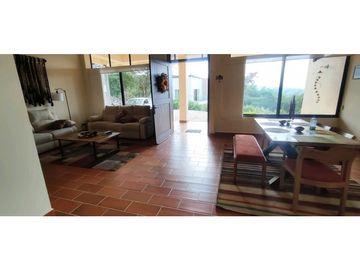 Casa campestre en #lamesacundinamarca 1000 M2 en 1599 millones.