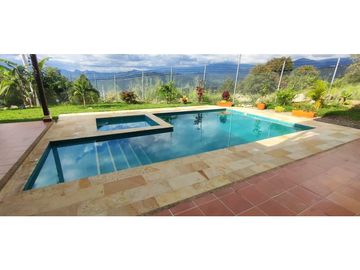 Casa campestre en #lamesacundinamarca 1000 M2 en 1599 millones.