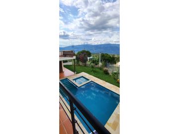 Casa campestre en #lamesacundinamarca 1000 M2 en 1599 millones.