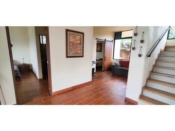 Casa campestre en #lamesacundinamarca 1000 M2 en 1599 millones.