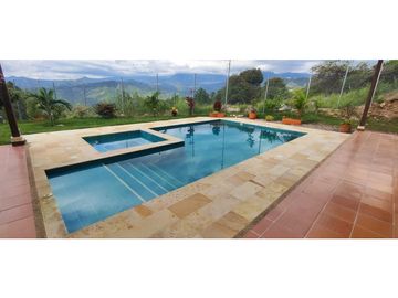 Casa campestre en #lamesacundinamarca 1000 M2 en 1599 millones.