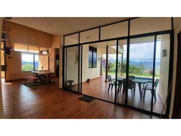 Casa campestre en #lamesacundinamarca 1000 M2 en 1599 millones.