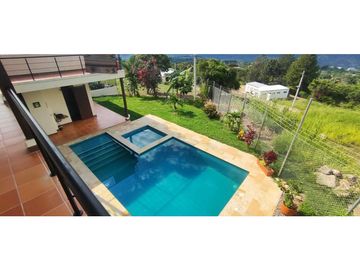 Casa campestre en #lamesacundinamarca 1000 M2 en 1599 millones.