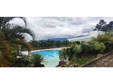 venta de casa campestre en condominio de 1704 M2 en 870 mill