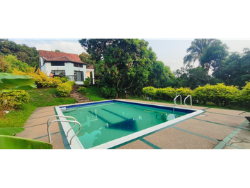 Venta de finca de 4754 M2 en 589 mill en La Mesa Cund.
