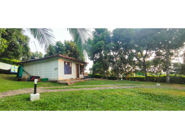Venta de finca de 4754 M2 en 589 mill en La Mesa Cund.