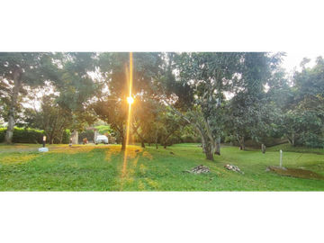 Venta de finca de 4754 M2 en 589 mill en La Mesa Cund.