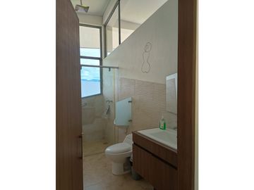 Venta de casa campestre de 2500 m2 en La Mesa Cund.