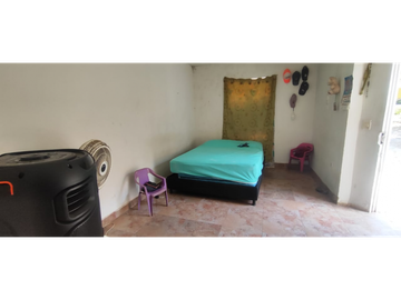 Casa de un piso con placa en San Joaquin, en 110 millones en La Mesa