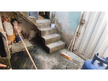 Casa de un piso con placa en San Joaquin, en 110 millones en La Mesa