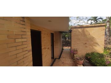Casaquinta con piscina, 6500 M2 en 1399 mill en La Mesa CUND