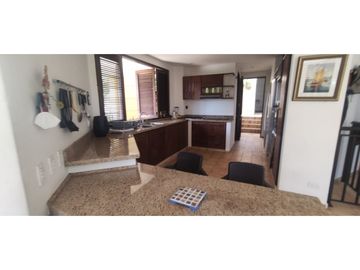 Casaquinta con piscina, 6500 M2 en 1399 mill en La Mesa CUND