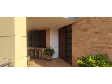 Casaquinta con piscina, 6500 M2 en 1399 mill en La Mesa CUND