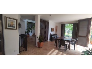 Casaquinta con piscina, 6500 M2 en 1399 mill en La Mesa CUND