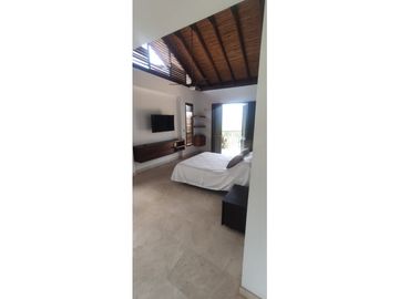 Casaquinta con piscina, 6500 M2 en 1399 mill en La Mesa CUND