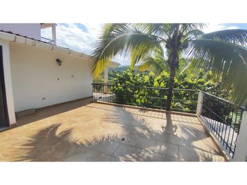 Casa campestre de 697 M2 en 1200 mill en San Joaquin, Ins de La Mesa