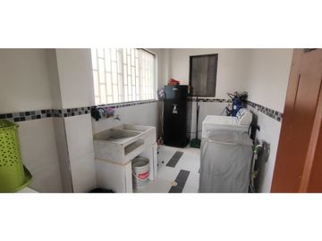 Casa campestre de 697 M2 en 1200 mill en San Joaquin, Ins de La Mesa