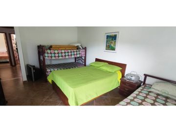 Casa campestre de 697 M2 en 1200 mill en San Joaquin, Ins de La Mesa