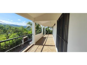Casa campestre de 697 M2 en 1200 mill en San Joaquin, Ins de La Mesa