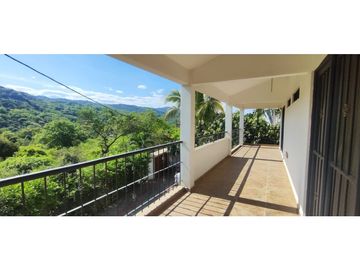 Casa campestre de 697 M2 en 1200 mill en San Joaquin, Ins de La Mesa