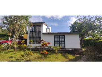 En venta casa campestre de 780 M2, San Joaquín, La Mesa Cund, 480 mill