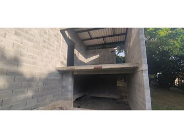 Se vende casa campestre de 144 M2 en 720 mill en La Mesa Cund.