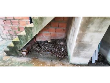 OPORTUNIDAD casa de 140 M2 aprox en 159 mill, San joaquin La Mesa