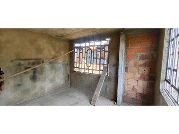 OPORTUNIDAD casa de 140 M2 aprox en 159 mill, San joaquin La Mesa