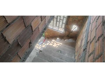 OPORTUNIDAD casa de 140 M2 aprox en 159 mill, San joaquin La Mesa
