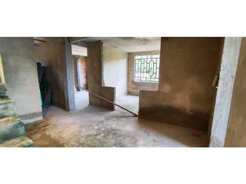 OPORTUNIDAD casa de 140 M2 aprox en 159 mill, San joaquin La Mesa