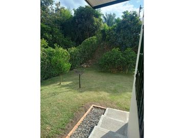 VENTA DE CASA CAMPESTRE DE 1100 M2 EN 650 MILL EN LA MESA CUND