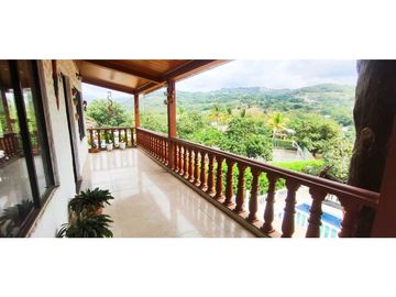 Venta de casa campestre de 2300 M2 en 1300 mill en San Joaquín La Mesa