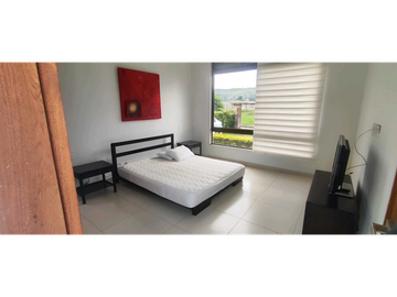 Casa campestre en Condominio de 1704 M2 con piscina en La Mesa cund