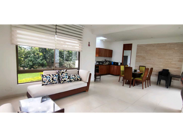 Casa campestre en Condominio de 1704 M2 con piscina en La Mesa cund