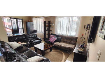Venta de apartamento duplex de 130 M2 en 380 mill en La Mesa Cund, COL