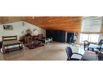 Venta de apartamento duplex de 130 M2 en 380 mill en La Mesa Cund, COL