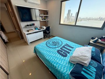 SE VENDE APARTAMENTO EN CASTILLOGRANDE ICON 8