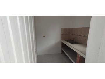Venta de casa urbana de 162 M2 en 425 mill neg en La Mesa Cund