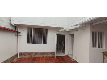 Venta de casa urbana de 162 M2 en 425 mill neg en La Mesa Cund