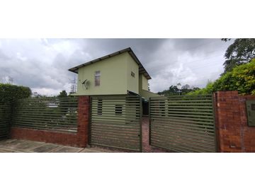 Se vende Casa campestre - Urbana, en La Mesa Cundinamarca