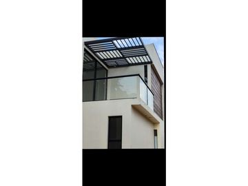 Se vende casa de 150 M2 en 410 MILL en La Mesa Cund, COL.