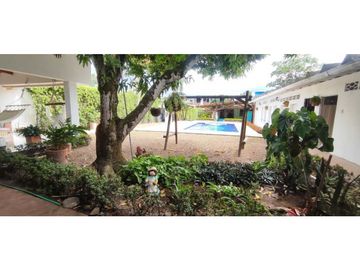 Casa para proyecto hotelero de 972 M2 en 1400 mill en Anapoima Cund