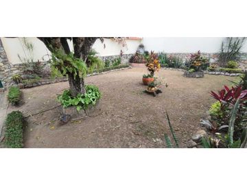 Casa para proyecto hotelero de 972 M2 en 1400 mill en Anapoima Cund