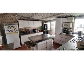 Casa para proyecto hotelero de 972 M2 en 1400 mill en Anapoima Cund