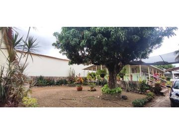 Casa para proyecto hotelero de 972 M2 en 1400 mill en Anapoima Cund