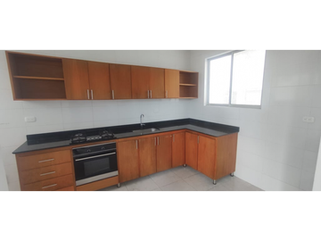 Casalote en conjunto de 450 M2 en 595 mill en La Mesa Cund, COL