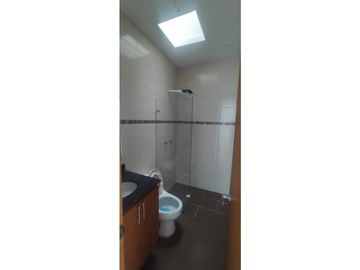 Casalote en conjunto de 450 M2 en 595 mill en La Mesa Cund, COL