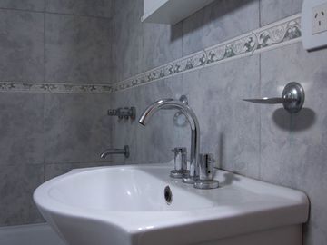 Venta departamento 2 amb con terraza y cochera